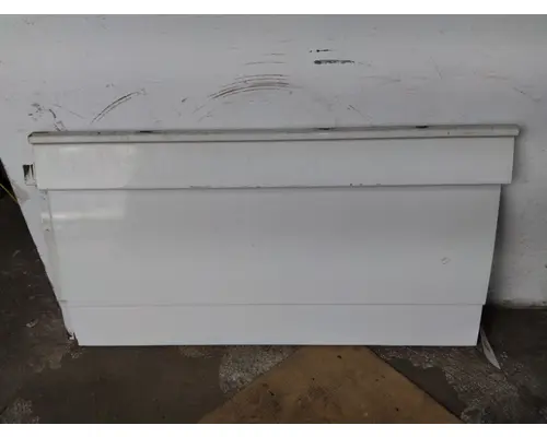 FREIGHTLINER CASCADIA 125 CAB SKIRTSIDE FAIRING