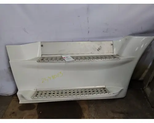 FREIGHTLINER CASCADIA 125 CAB SKIRTSIDE FAIRING