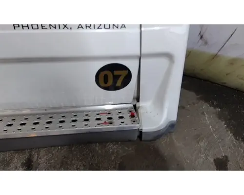 FREIGHTLINER CASCADIA 125 CAB SKIRTSIDE FAIRING