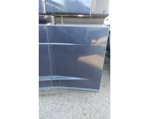 FREIGHTLINER CASCADIA 125 CAB SKIRTSIDE FAIRING