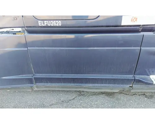FREIGHTLINER CASCADIA 125 CAB SKIRTSIDE FAIRING