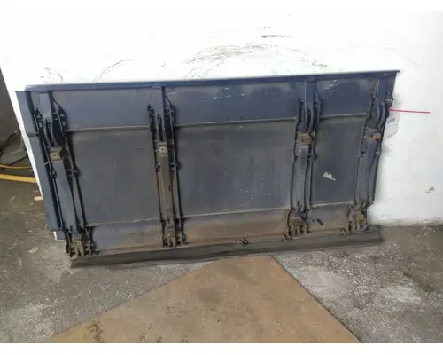 FREIGHTLINER CASCADIA 125 CAB SKIRTSIDE FAIRING