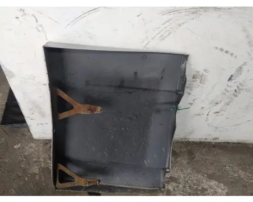 FREIGHTLINER CASCADIA 125 CAB SKIRTSIDE FAIRING