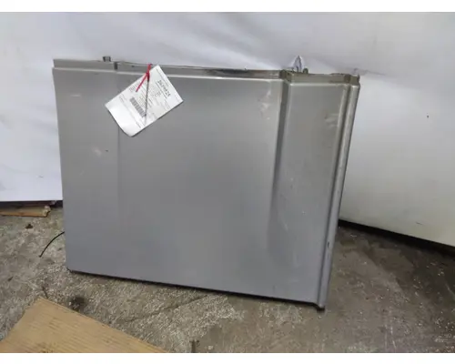 FREIGHTLINER CASCADIA 125 CAB SKIRTSIDE FAIRING