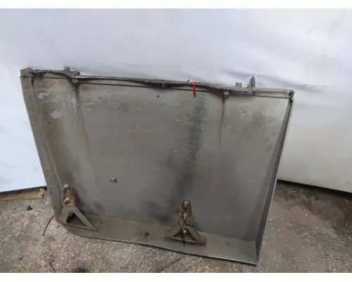 FREIGHTLINER CASCADIA 125 CAB SKIRTSIDE FAIRING