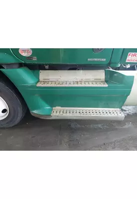 FREIGHTLINER CASCADIA 125 CAB SKIRT/SIDE FAIRING