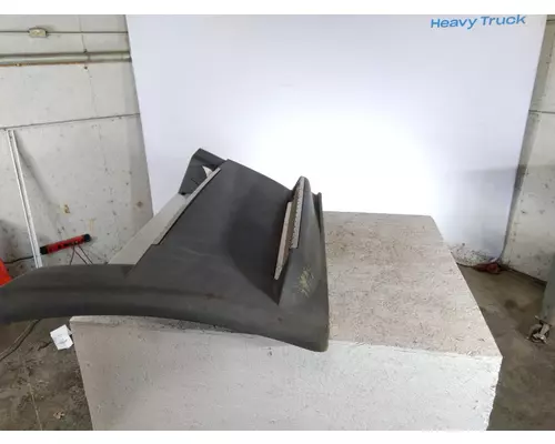 FREIGHTLINER CASCADIA 125 CAB SKIRTSIDE FAIRING