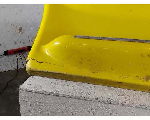 FREIGHTLINER CASCADIA 125 CAB SKIRTSIDE FAIRING