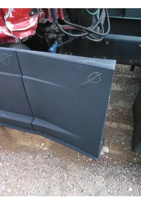 FREIGHTLINER CASCADIA 125 CAB SKIRT/SIDE FAIRING