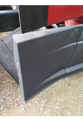 FREIGHTLINER CASCADIA 125 CAB SKIRT/SIDE FAIRING