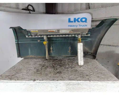 FREIGHTLINER CASCADIA 125 CAB SKIRTSIDE FAIRING