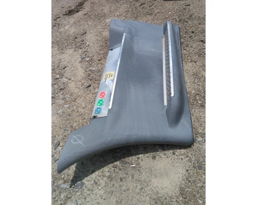 FREIGHTLINER CASCADIA 125 CAB SKIRTSIDE FAIRING