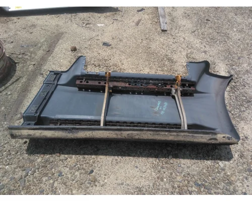FREIGHTLINER CASCADIA 125 CAB SKIRTSIDE FAIRING