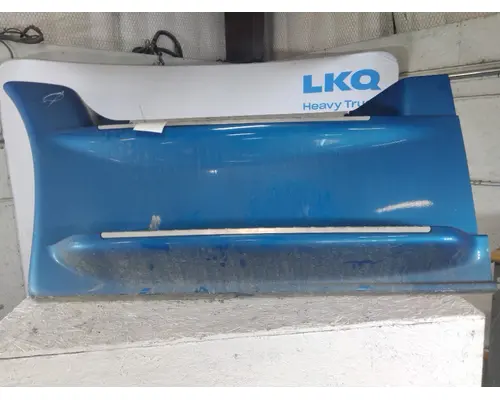 FREIGHTLINER CASCADIA 125 CAB SKIRTSIDE FAIRING
