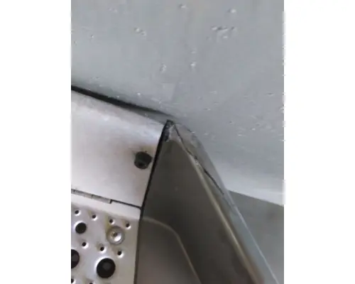 FREIGHTLINER CASCADIA 125 CAB SKIRTSIDE FAIRING