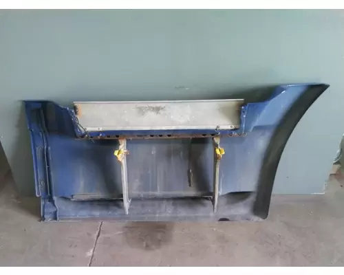 FREIGHTLINER CASCADIA 125 CAB SKIRTSIDE FAIRING