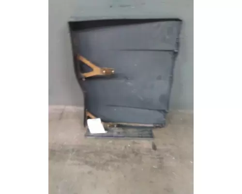 FREIGHTLINER CASCADIA 125 CAB SKIRTSIDE FAIRING