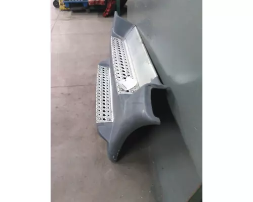 FREIGHTLINER CASCADIA 125 CAB SKIRTSIDE FAIRING