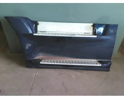 FREIGHTLINER CASCADIA 125 CAB SKIRTSIDE FAIRING