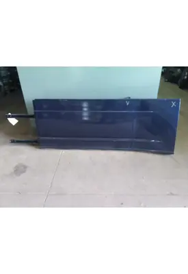 FREIGHTLINER CASCADIA 125 CAB SKIRT/SIDE FAIRING