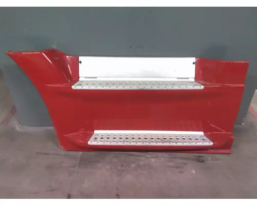 FREIGHTLINER CASCADIA 125 CAB SKIRTSIDE FAIRING
