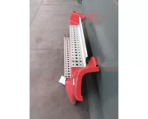 FREIGHTLINER CASCADIA 125 CAB SKIRTSIDE FAIRING