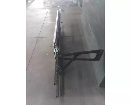 FREIGHTLINER CASCADIA 125 CAB SKIRTSIDE FAIRING