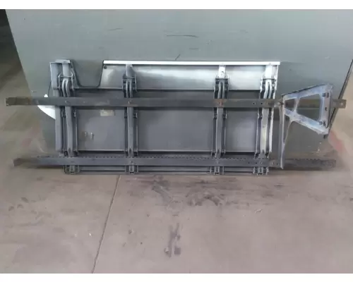 FREIGHTLINER CASCADIA 125 CAB SKIRTSIDE FAIRING