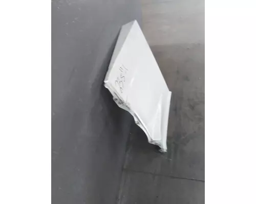 FREIGHTLINER CASCADIA 125 CAB SKIRTSIDE FAIRING