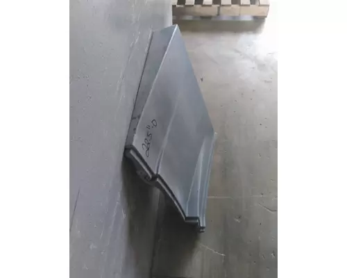 FREIGHTLINER CASCADIA 125 CAB SKIRTSIDE FAIRING
