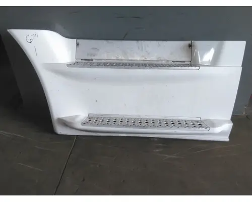 FREIGHTLINER CASCADIA 125 CAB SKIRTSIDE FAIRING