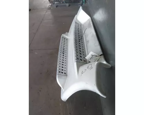 FREIGHTLINER CASCADIA 125 CAB SKIRTSIDE FAIRING