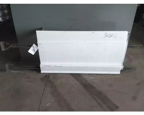 FREIGHTLINER CASCADIA 125 CAB SKIRTSIDE FAIRING