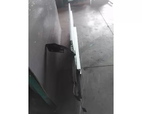 FREIGHTLINER CASCADIA 125 CAB SKIRTSIDE FAIRING