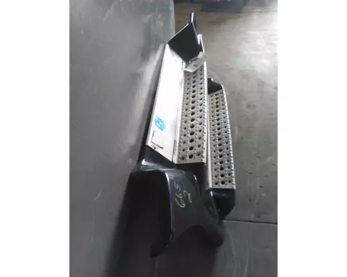FREIGHTLINER CASCADIA 125 CAB SKIRTSIDE FAIRING