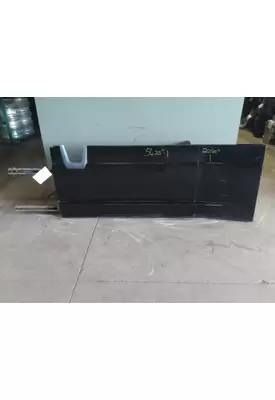 FREIGHTLINER CASCADIA 125 CAB SKIRT/SIDE FAIRING