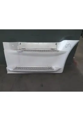 FREIGHTLINER CASCADIA 125 CAB SKIRT/SIDE FAIRING