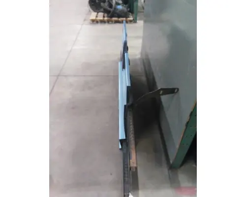 FREIGHTLINER CASCADIA 125 CAB SKIRTSIDE FAIRING