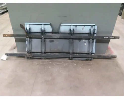 FREIGHTLINER CASCADIA 125 CAB SKIRTSIDE FAIRING