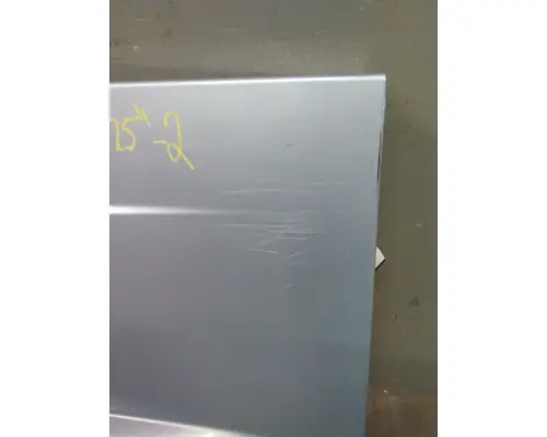 FREIGHTLINER CASCADIA 125 CAB SKIRTSIDE FAIRING