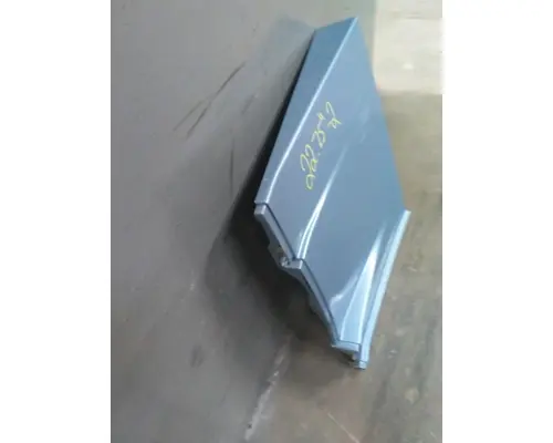 FREIGHTLINER CASCADIA 125 CAB SKIRTSIDE FAIRING