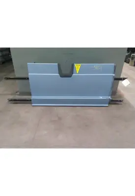 FREIGHTLINER CASCADIA 125 CAB SKIRT/SIDE FAIRING