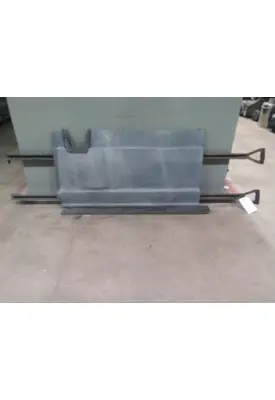 FREIGHTLINER CASCADIA 125 CAB SKIRT/SIDE FAIRING