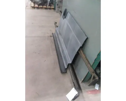 FREIGHTLINER CASCADIA 125 CAB SKIRTSIDE FAIRING