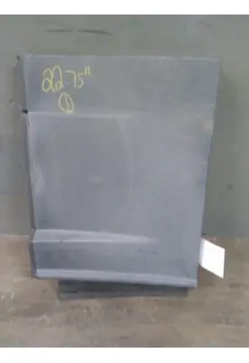 FREIGHTLINER CASCADIA 125 CAB SKIRT/SIDE FAIRING