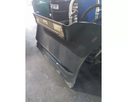 FREIGHTLINER CASCADIA 125 CAB SKIRTSIDE FAIRING