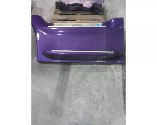 FREIGHTLINER CASCADIA 125 CAB SKIRTSIDE FAIRING