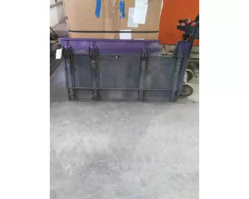 FREIGHTLINER CASCADIA 125 CAB SKIRTSIDE FAIRING