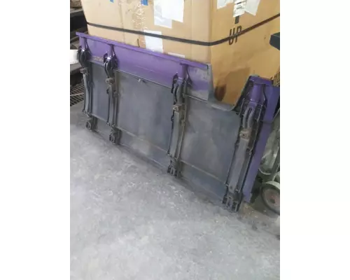 FREIGHTLINER CASCADIA 125 CAB SKIRTSIDE FAIRING