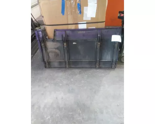 FREIGHTLINER CASCADIA 125 CAB SKIRTSIDE FAIRING